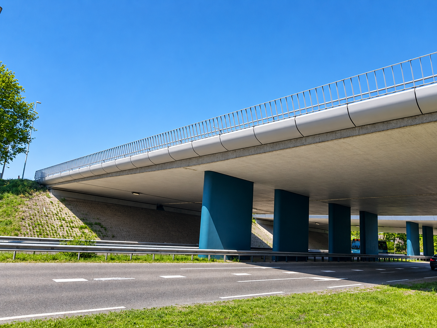 Composiet randelementen langs een viaduct binnen het A27/A1 3Angle-project